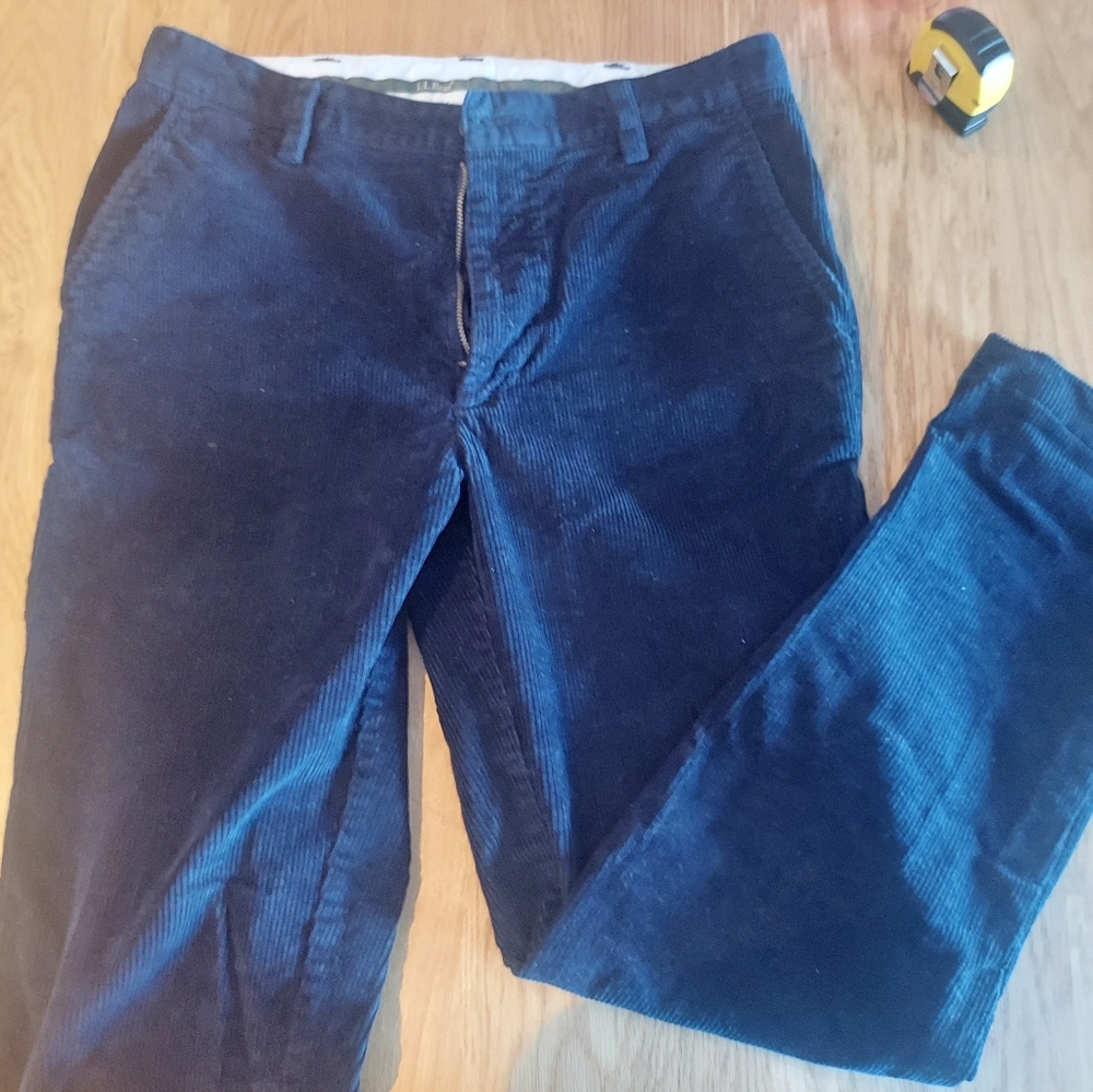 *Tailored* LL Bean Corduroys, Men's 30x28, Dark Blue